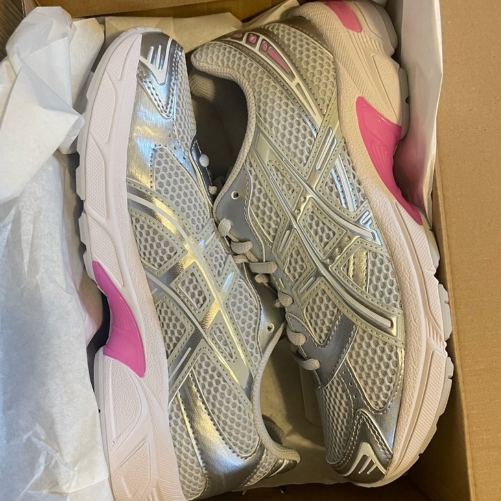 COPY - ASICS shoes